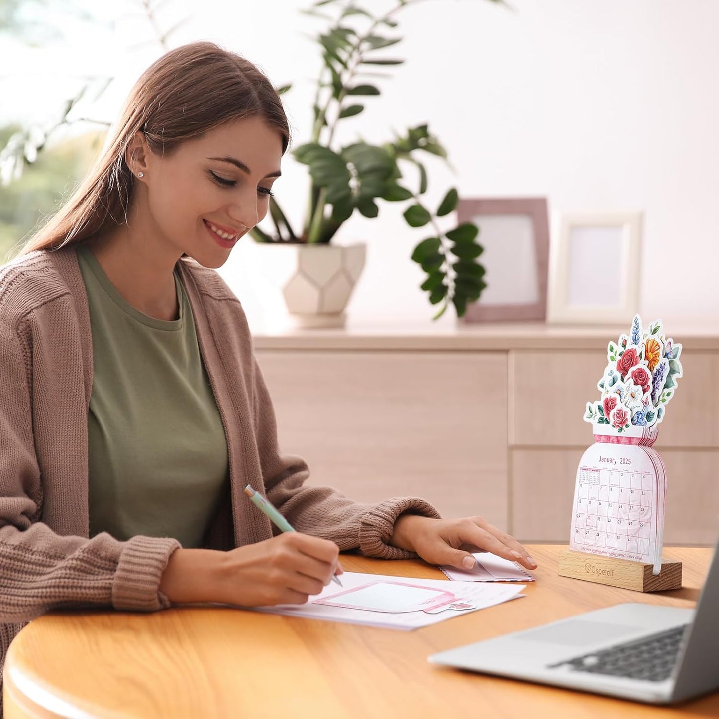 Floral Desk Calendar 2025-2026, Mini Pink Standing Motivational Rose Decorative Calendars, 18 Months, from January 2025 to June 2026, Home Office Decor Desk Accessories